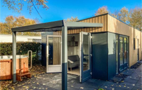 2 Bedroom Nice Home In Heinkenszand